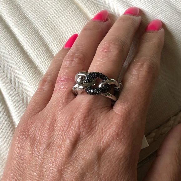 NWT Swarovski Sterling Silver and Black Crystal Link Ring - Picture 5 of 13